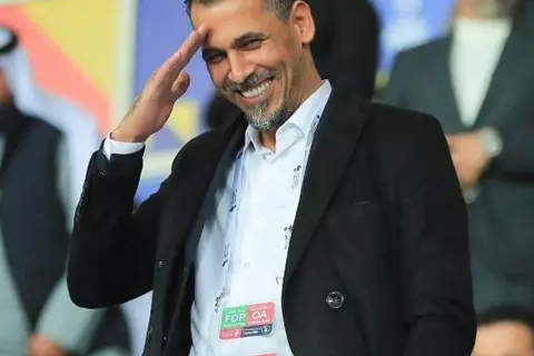 رسميًا.. يونس محمود رئيسا للاتحاد العراقي لكرة القدم